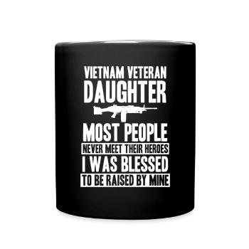 Fière fille d’un vétéran du Vietnam - Mug uni - noir - Devant