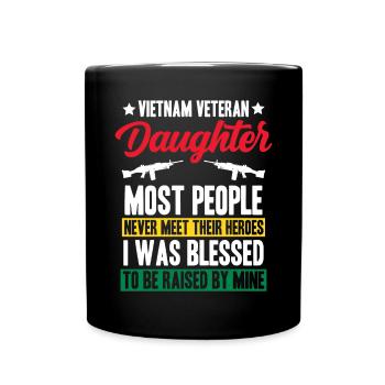 Fière fille d’un vétéran du Vietnam - Mug uni - noir - Devant
