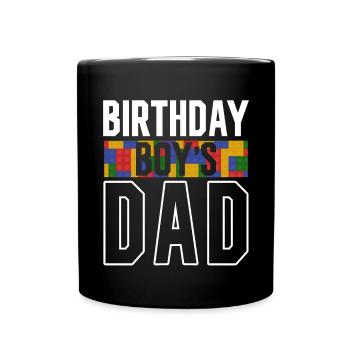 Le père d’un garçon d’anniversaire construit des blocs de construction - Mug uni - noir - Devant