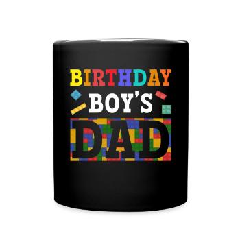 Le père d’un garçon d’anniversaire construit des blocs de construction - Mug uni - noir - Devant