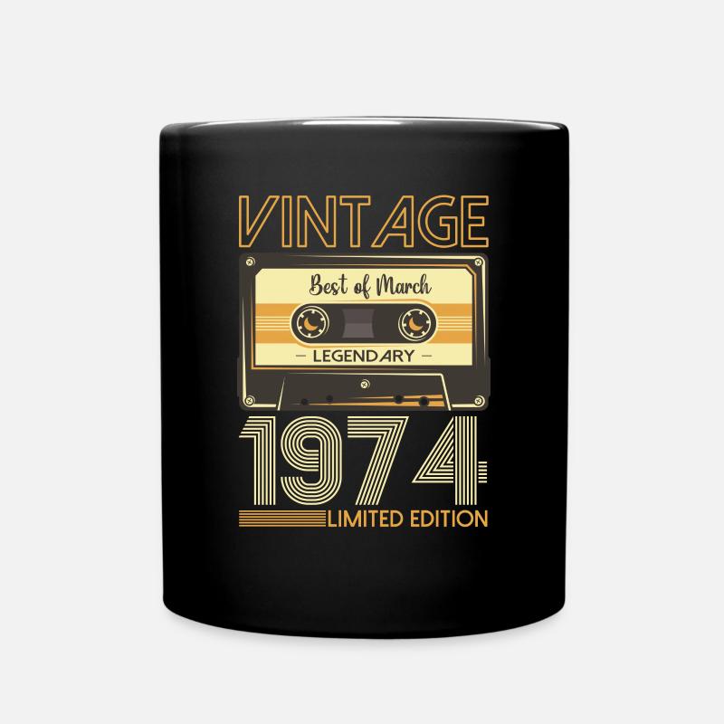 49 Birthday Man March Born 1974 Cassette - Mug uni - noir