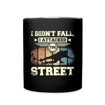 Je ne suis pas tombé j’ai attaqué la rue, en skate - Mug uni - noir - Devant