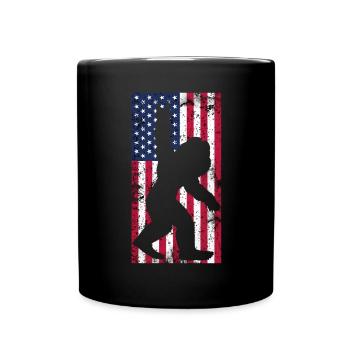 Patriotic Myth: Retro Bigfoot Meets July 4th - Tasse einfarbig - Schwarz - Vorne