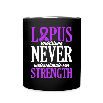 Les guerriers du lupus ne sous-estiment jamais notre force - Mug uni - noir - Devant