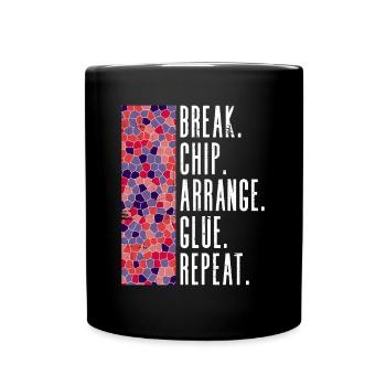 Pause. Chip. Ordnen. Kleben. Wiederholen. - Chip - Tasse einfarbig - Schwarz - Vorne