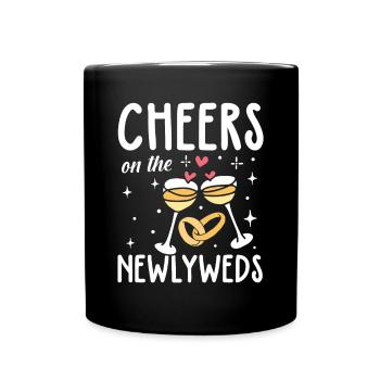 Cheers On The Newlyweds - Tasse einfarbig - Schwarz - Vorne