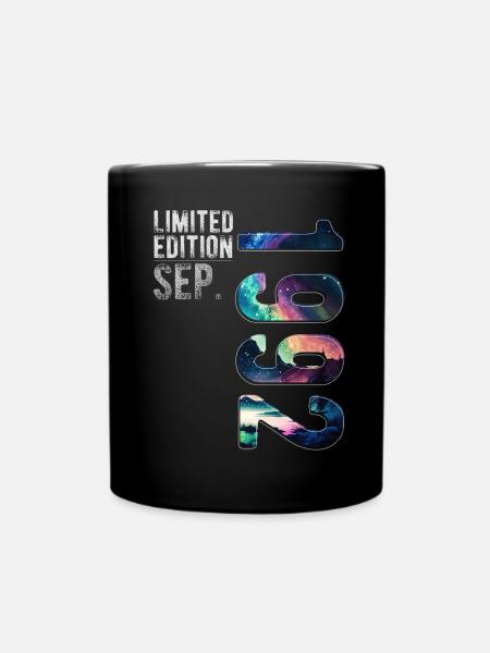 Jahrgang 1992 September Geburtstag Nordlichter - Tasse einfarbig - Schwarz