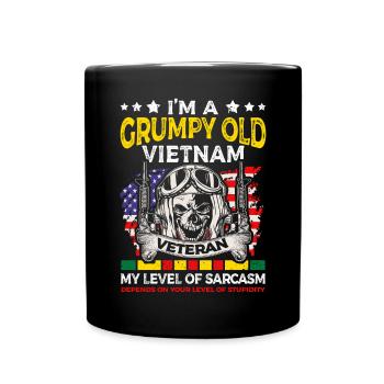 Ne sous-estimez jamais un vieil homme qui est aussi - Mug uni - noir - Devant