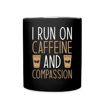 Krankenschwester Kaffee Ich Laufe Mit Koffein - Tasse einfarbig - Schwarz - Vorne