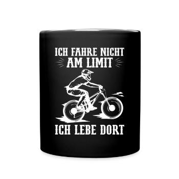 Mountainbiker am Limit Radfahrer Fahrradfahrer - Tasse einfarbig - Schwarz - Vorne