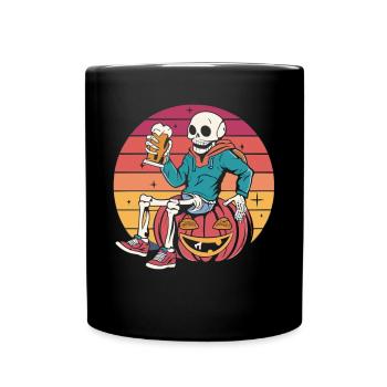 Skelett auf Kürbis - Biergenuss zu Halloween - Tasse einfarbig - Schwarz - Vorne