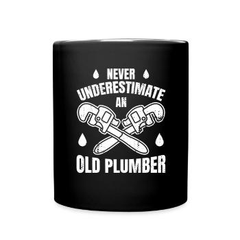 Ne sous-estimez jamais un vieux plombier - Mug uni - noir - Devant