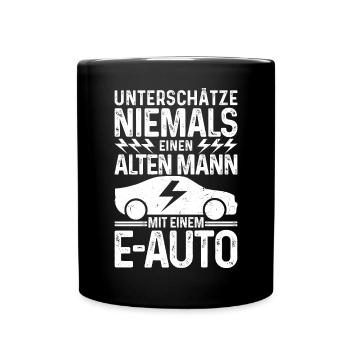 Unterschätze niemals einen Alten Mann mit E-Auto - Tasse einfarbig - Schwarz - Vorne