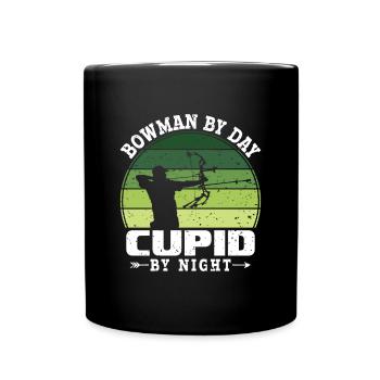 Bowman by Day Cupid by Night - Bogenschütze Bogen - Tasse einfarbig - Schwarz - Vorne