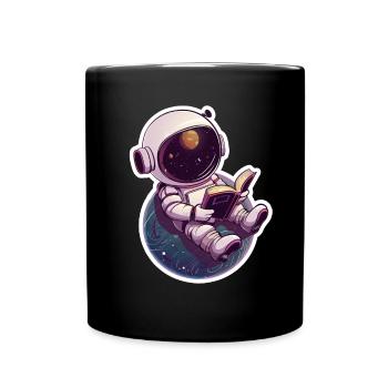 Astronaut liest vor der Erde – Space Design - Tasse einfarbig - Schwarz - Vorne