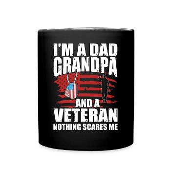 Ich bin Vater, Opa und Veteran, nichts macht mir Angst - Tasse einfarbig - Schwarz - Vorne