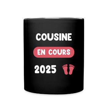 Laufend 2025 Cousine kündigt Schwangerschaft an - Tasse einfarbig - Schwarz - Vorne