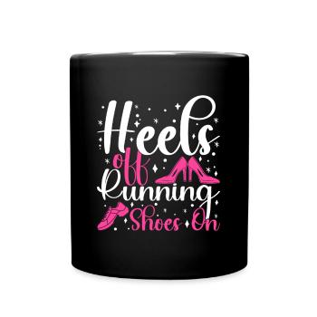 Talons de course des chaussures de course sur un marathonien - Mug uni - noir - Devant