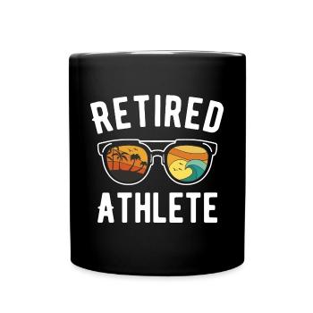 Aktiver Rentner-Sportler mit Sonnenbrille am - Tasse einfarbig - Schwarz - Vorne