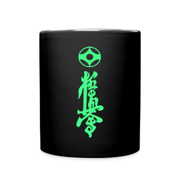 Kyokushin Karate Kanji grün - Tasse einfarbig - Schwarz - Vorne