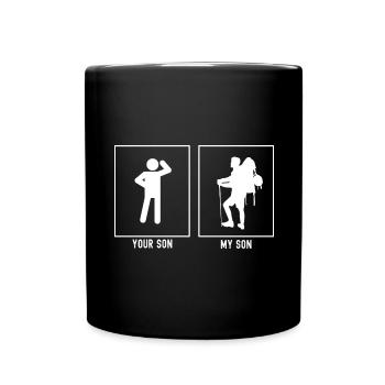 Ihr Sohn - Mein Sohn - Wandernder Mann Posed - Tasse einfarbig - Schwarz - Vorne