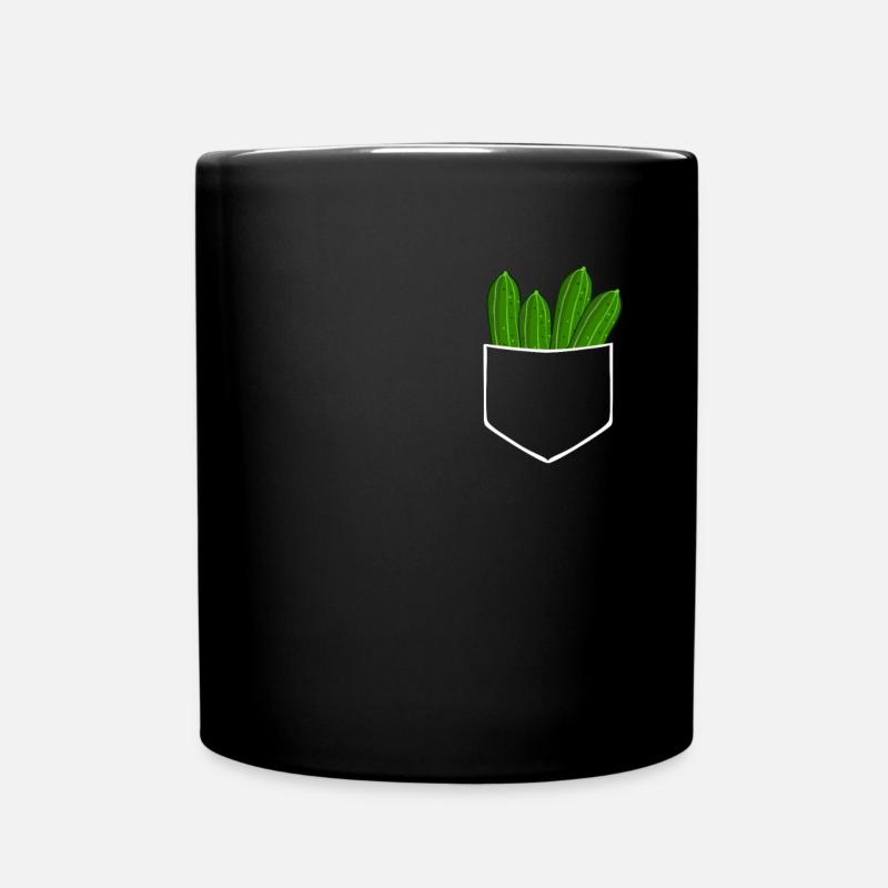 Concombres dans la poche de la chemise Concombre - Mug uni - noir
