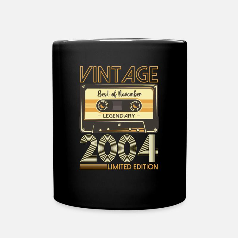 November Jahrgang 2004 18. Geburtstag Geschenk - Tasse einfarbig - Schwarz