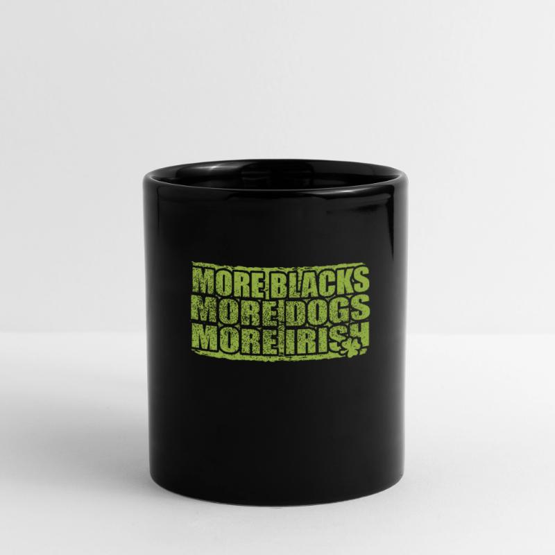 Plus de Noirs Plus de chiens Plus d’Irlandais Mug uni