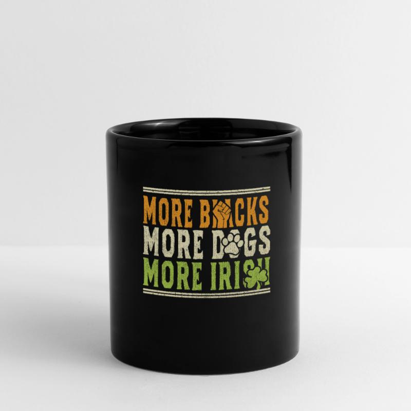 Plus de Noirs Plus de chiens Plus d’Irlandais Mug uni