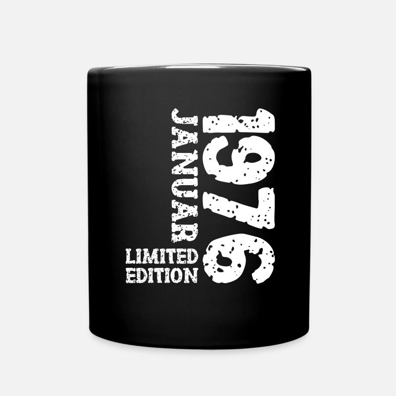 1976 Januar Limited Edition Deko Geburtstag Outfit - Tasse einfarbig - Schwarz
