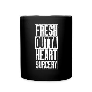 Frische Outta -Operation - Herz - Tasse einfarbig - Schwarz - Vorne