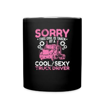 Cette fille est prise par un chauffeur de camion cool et sexy - Mug uni - noir - Devant