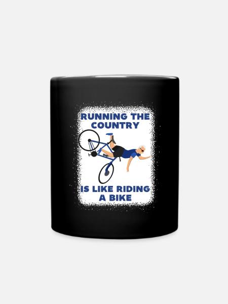 Courir le pays, c’est comme faire du vélo, c’est drôle - Mug uni - noir
