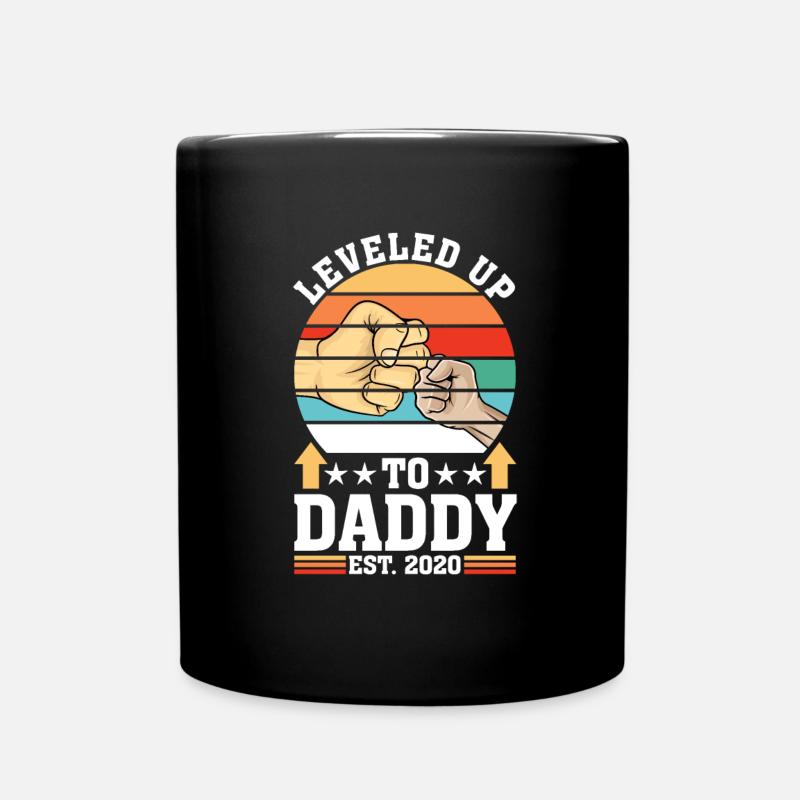 Leveled up to Daddy 2020 Vater Dad Geschenk Gamer - Tasse einfarbig - Schwarz