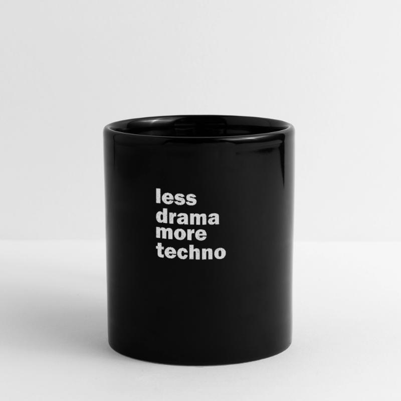 Moins de drame, plus de techno, une déclaration élégante Mug uni