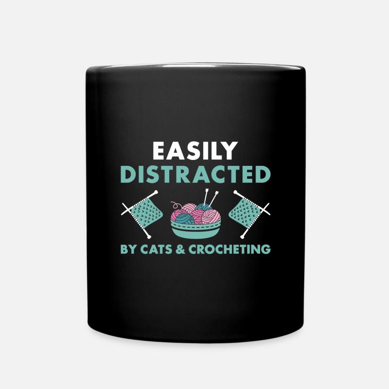 Crocheteur facilement distrait par les chats et le crochet - Mug uni - noir