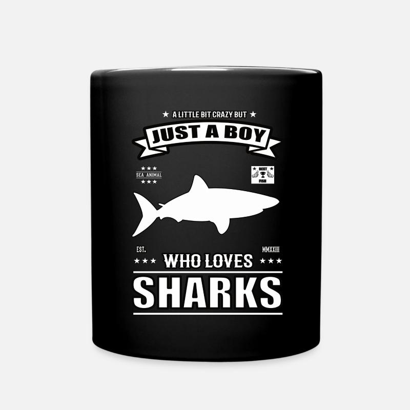 Juste un garçon qui aime la tenue des requins - Mug uni - noir