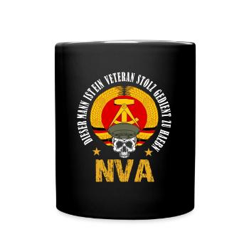 Stolzer NVA Veteran der DDR Armee - Tasse einfarbig - Schwarz - Vorne