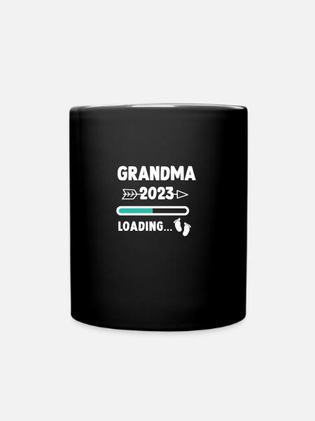 Ich werde Oma 2023 Babyfüße - Enkel Enkelkind - Ensfarvet krus - sort