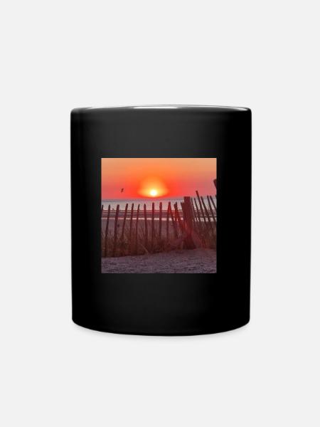 Sonnenuntergang an der Strandbar - Tasse einfarbig - Schwarz