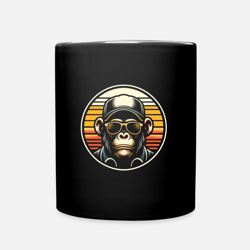 Chimpanzé cool avec lunettes de soleil et casquette de baseball - Mug uni - noir