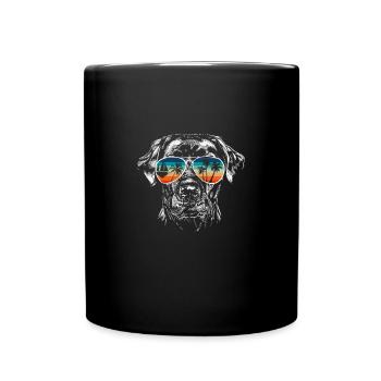 Chien avec des lunettes de soleil cool pour les vacanciers - Mug uni - noir - Devant