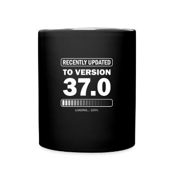 recently updated to version 37 - Gamer Geburtstag - Tasse einfarbig - Schwarz - Vorne