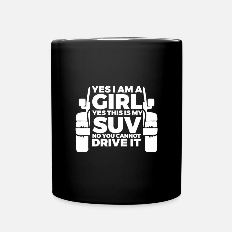Frau mit Geländewagen - Tasse einfarbig - Schwarz