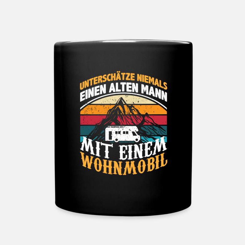 Alter Mann mit Wohnmobil - Opa Camping - Tasse einfarbig - Schwarz