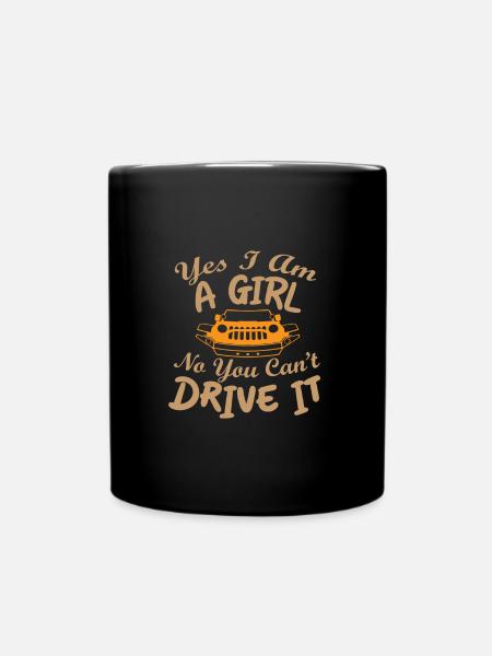 Femme avec véhicule tout-terrain - Mug uni - noir