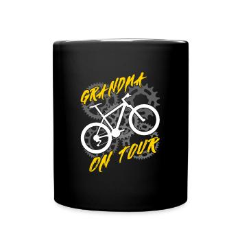 Oma auf Radtour Großmutter fährt Fahrrad - Tasse einfarbig - Schwarz - Vorne