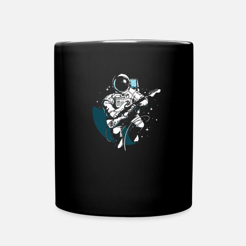 Astronaut rockt mit Gitarre - Tasse einfarbig - Schwarz