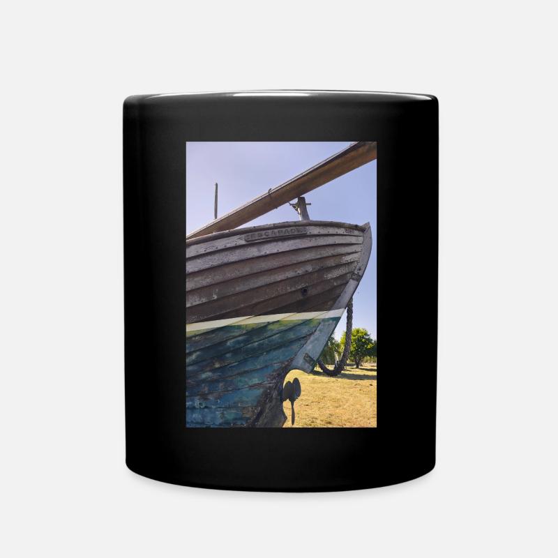 Escapade, un yacht à la retraite - Mug uni - noir