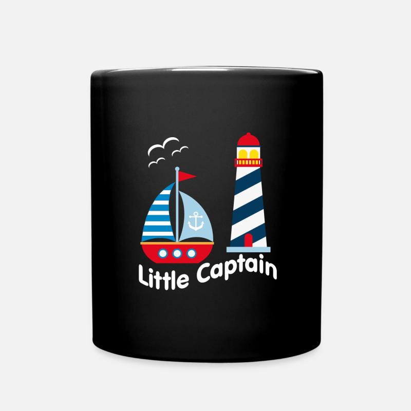 Kleiner Kapitän mit Segelboot, Möven und Leuchttur - Tasse einfarbig - Schwarz